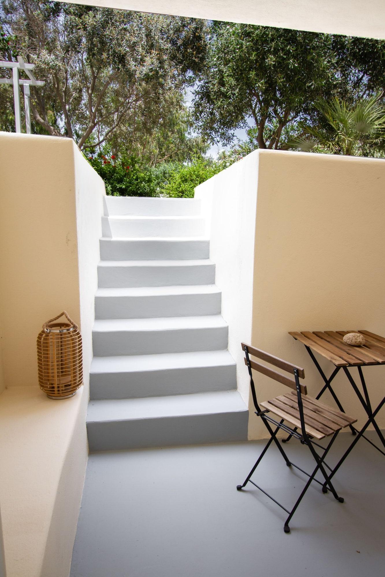Sea Sound White Katikies Aparthotel Exomitis  Exterior photo