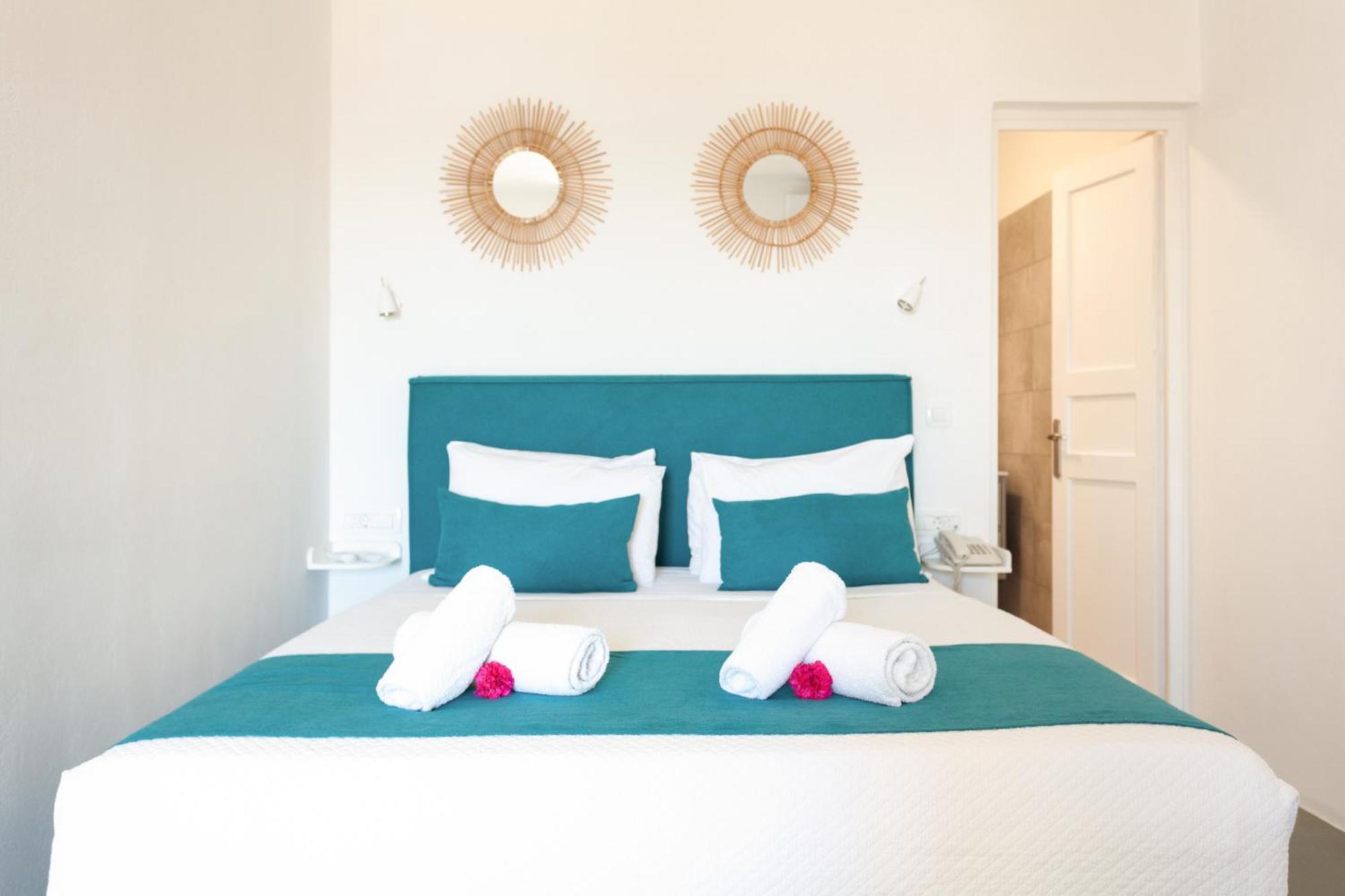 Sea Sound White Katikies Aparthotel Exomitis  Exterior photo